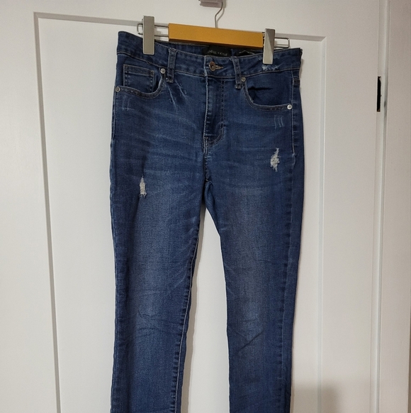 Kendall & Kylie Women Jean Size 27x26 - Picture 2 of 3